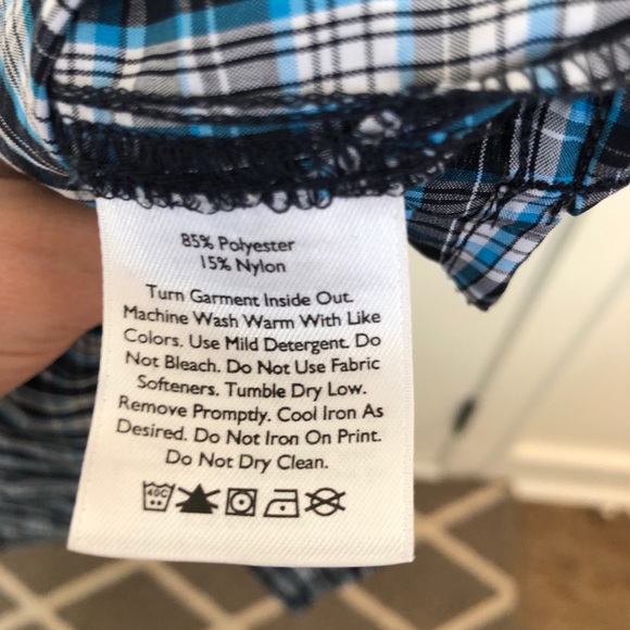 Eddie Bauer performance button down - Picture 6 of 6